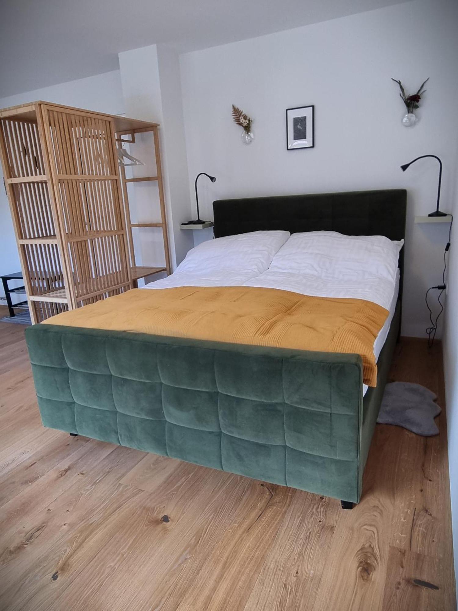 Apartments In Грац Екстериор снимка