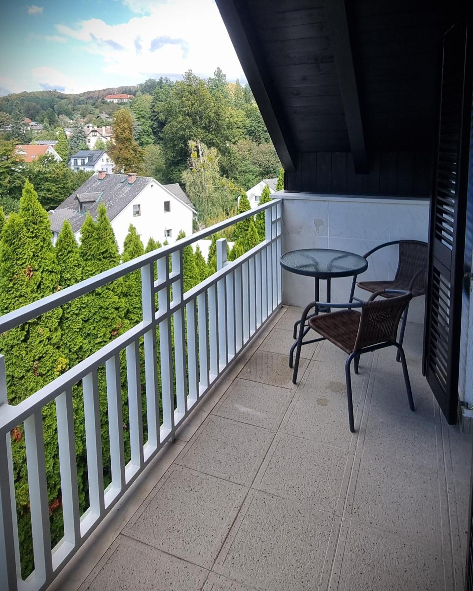 Apartments In Грац Екстериор снимка