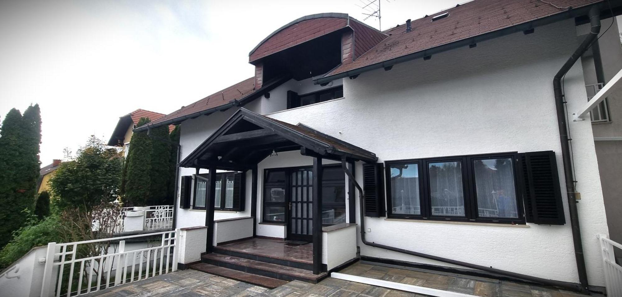 Apartments In Грац Екстериор снимка